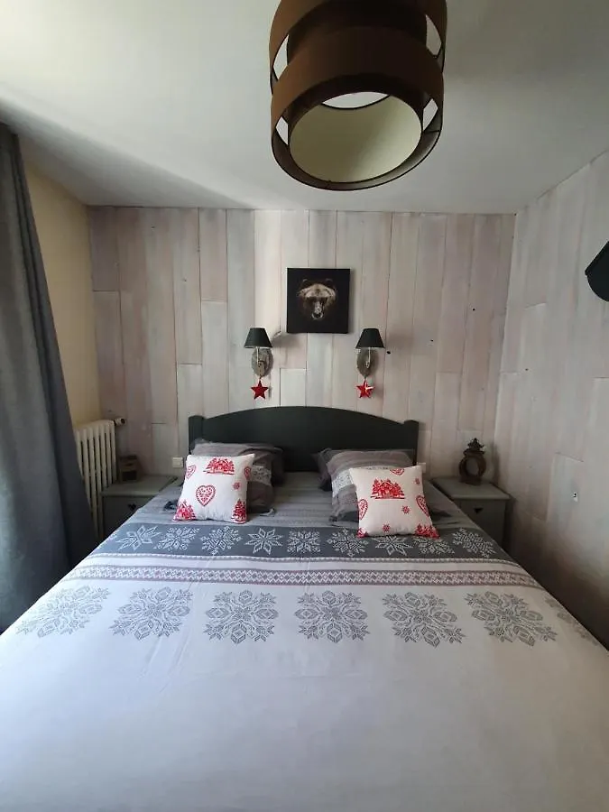 Bed and Breakfast Le Patio de Luchon à Bagnères-de-Luchon 3*,